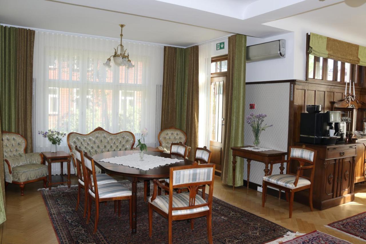 Villa Meri Pärnu Extérieur photo